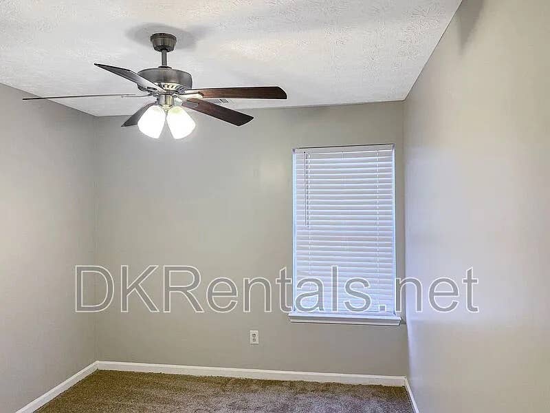 3 BR in East Point