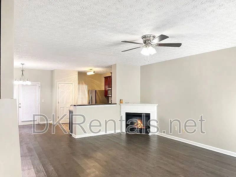 3 BR in East Point