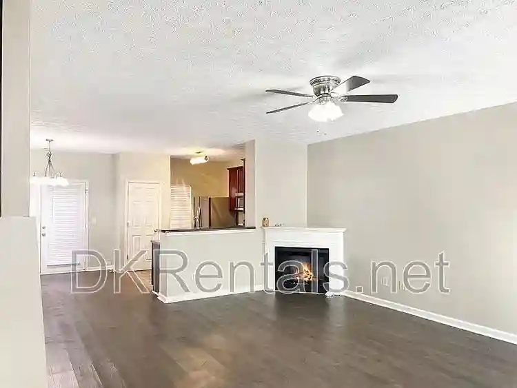 3 BR in East Point