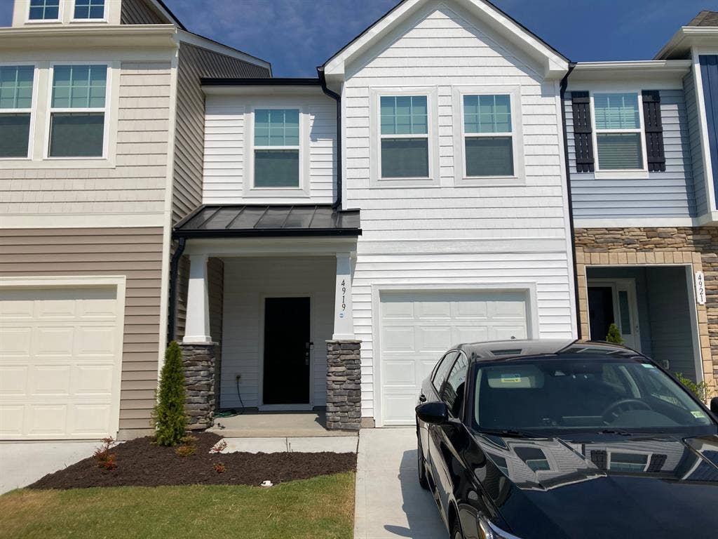 3 BR in Raleigh