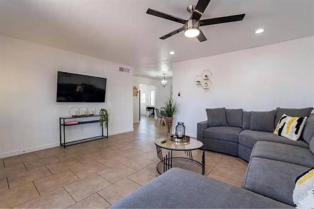 $850/month Old Town Scottsdale