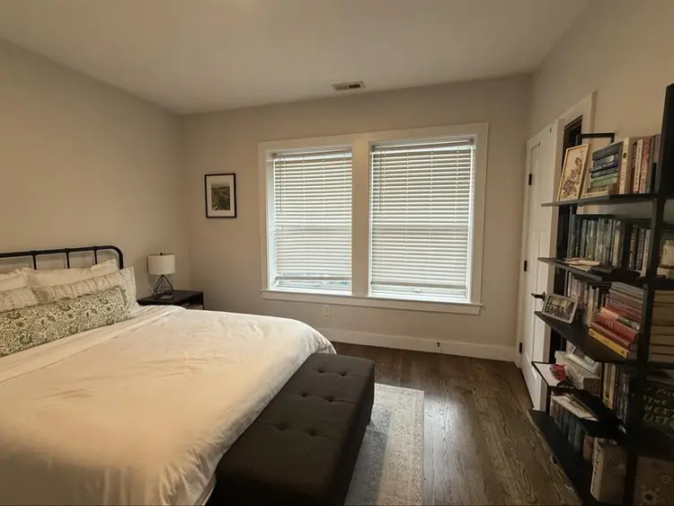 Roommate Wanted - East Boston 9/1