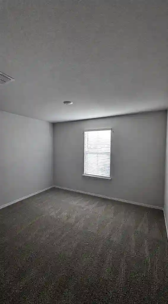 W. San Antonio - Bedroom