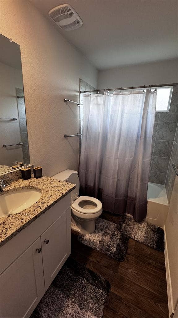 W. San Antonio - Bedroom