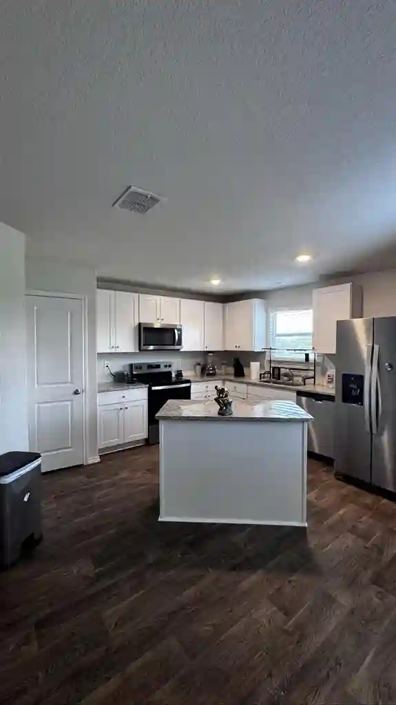 W. San Antonio - Bedroom