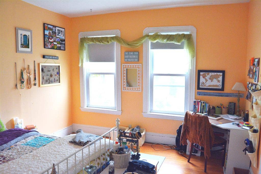 Brighton 3 BR Includes Heat!! 9/1
