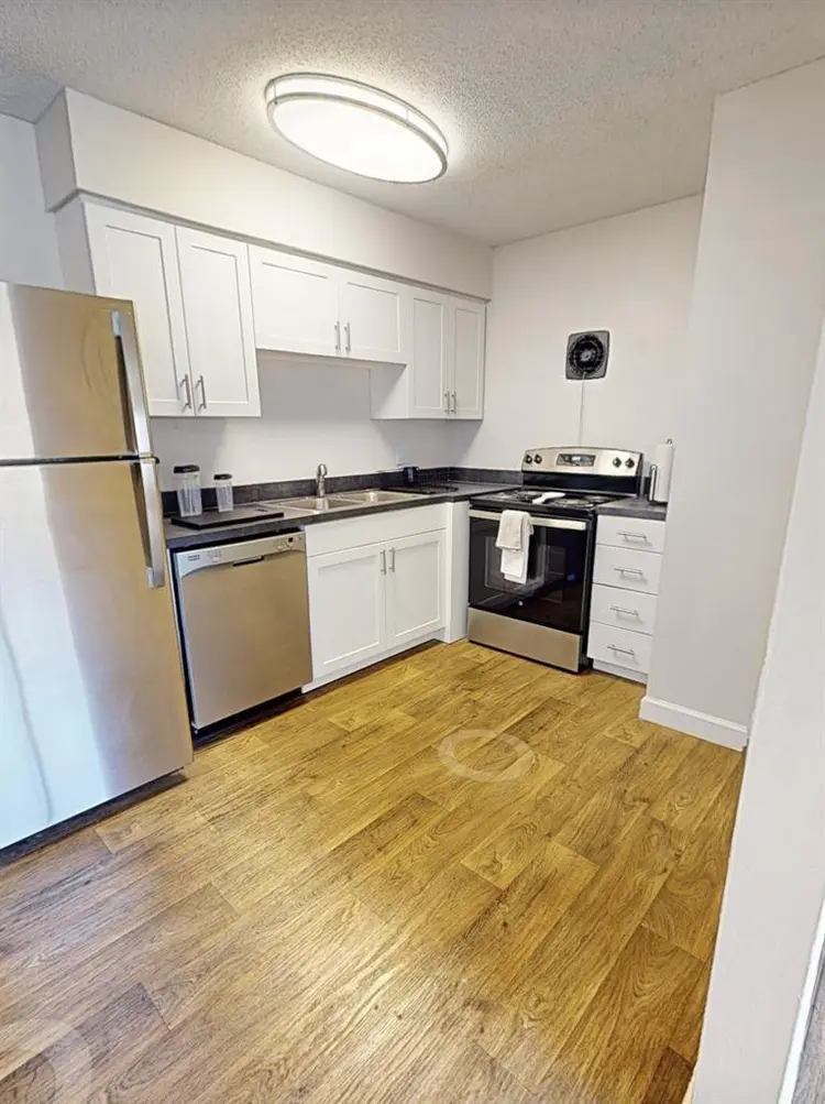 950-1100 room for rent