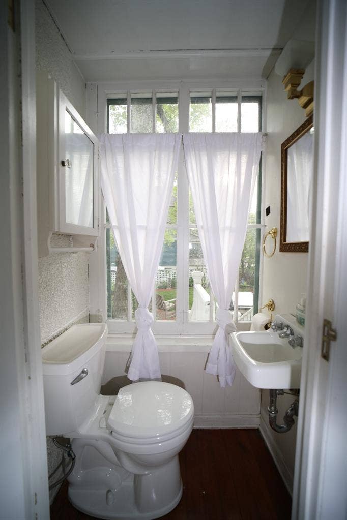 Large Bedroom in Historic Elgin