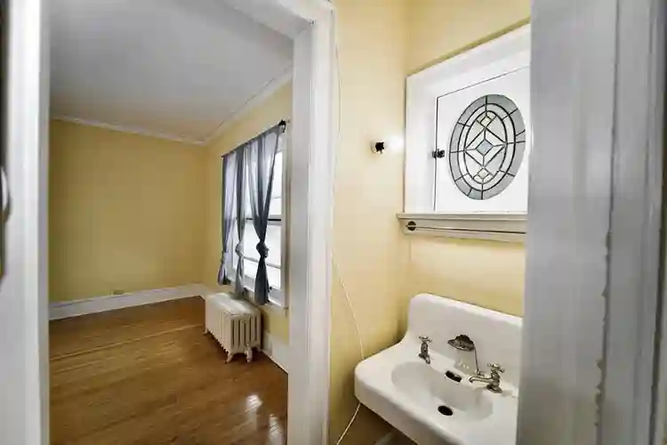 Large Bedroom in Historic Elgin