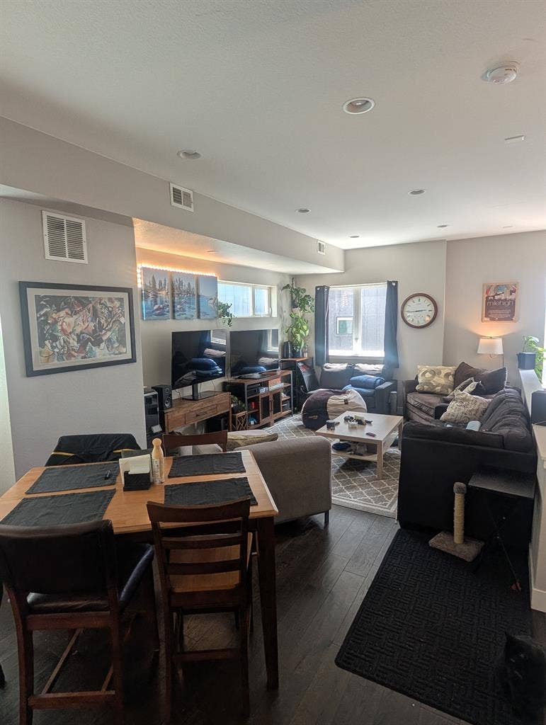 Highlands / Jefferson Park Townhome