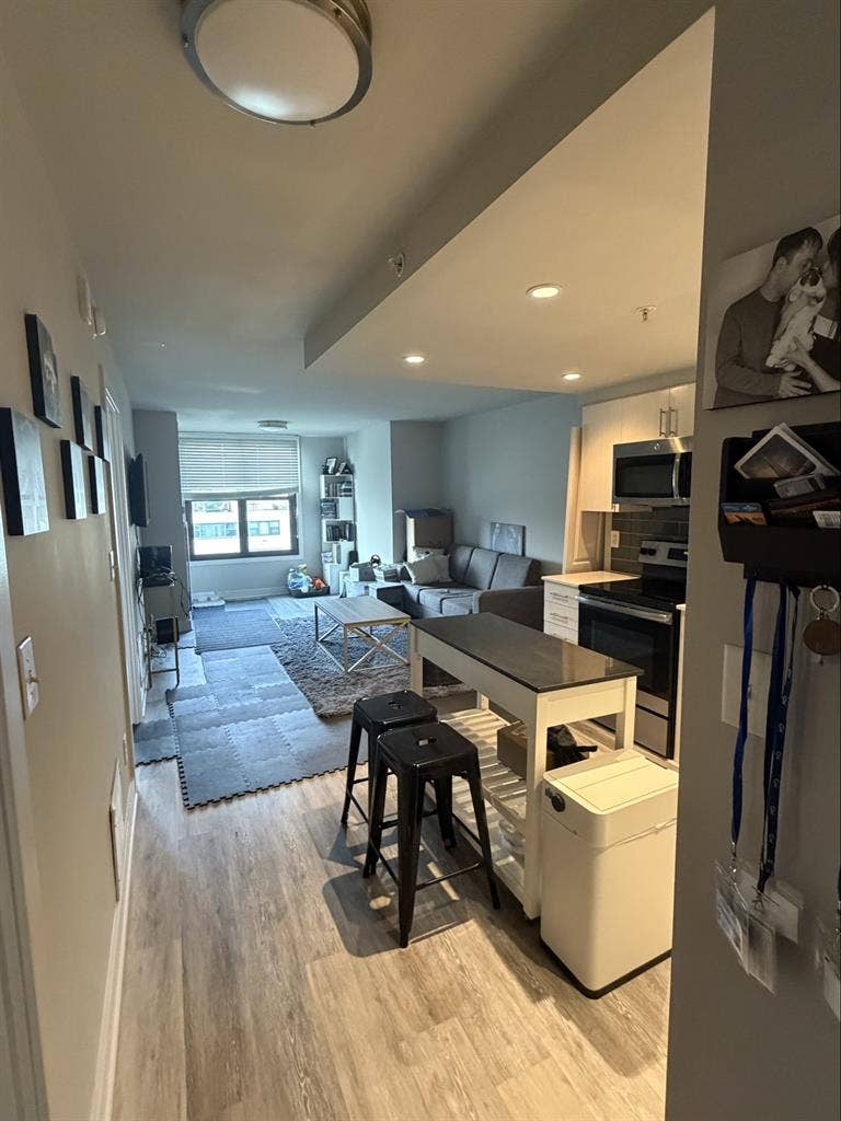 One bedroom/bathroom in DC