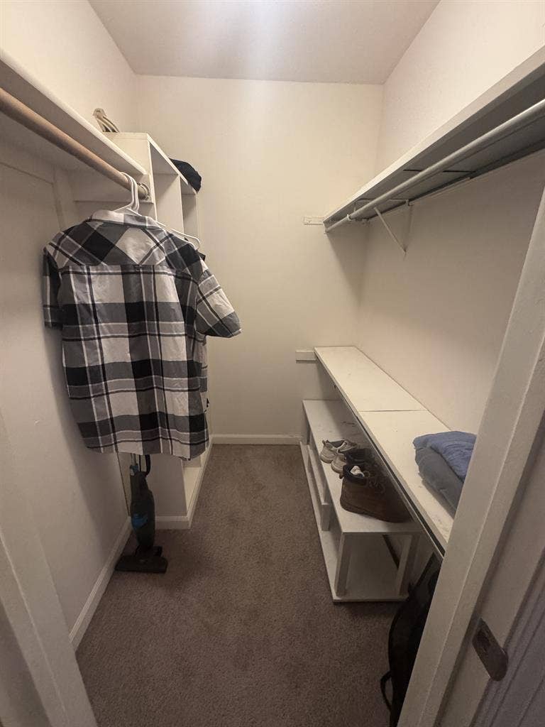 Move-In Ready Furnished Room O’Hare