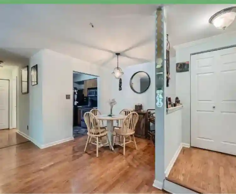 Seeking M roommate asap