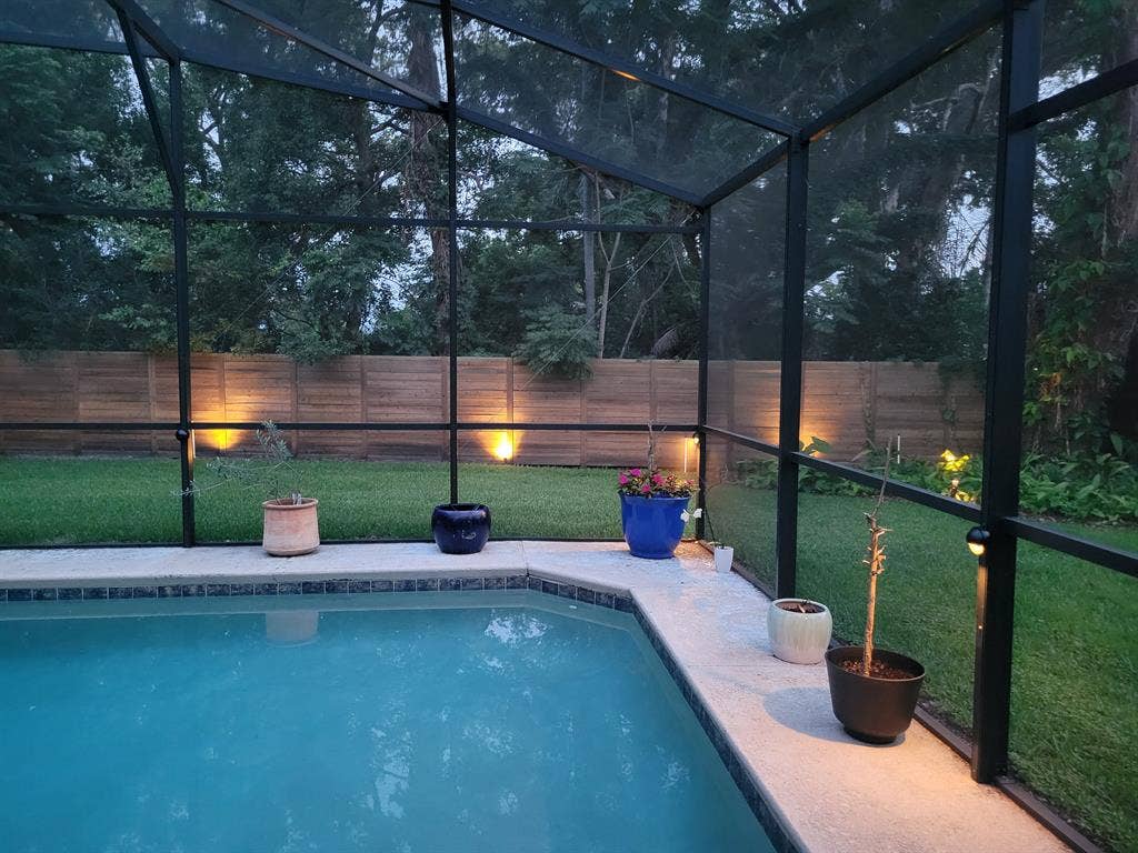 Private room w/Private bathroom