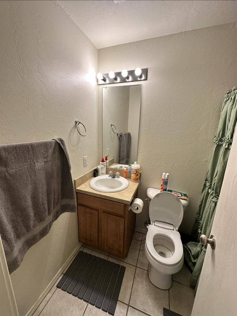 Private Bedroom + Private Bath 🏡🛁