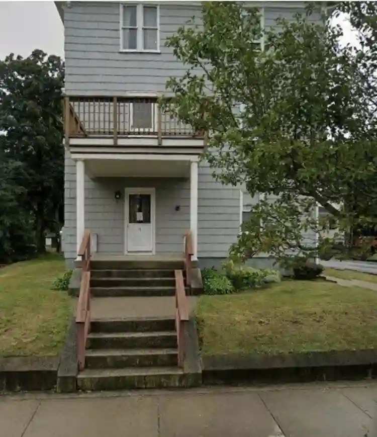 ROOMATE WANTED