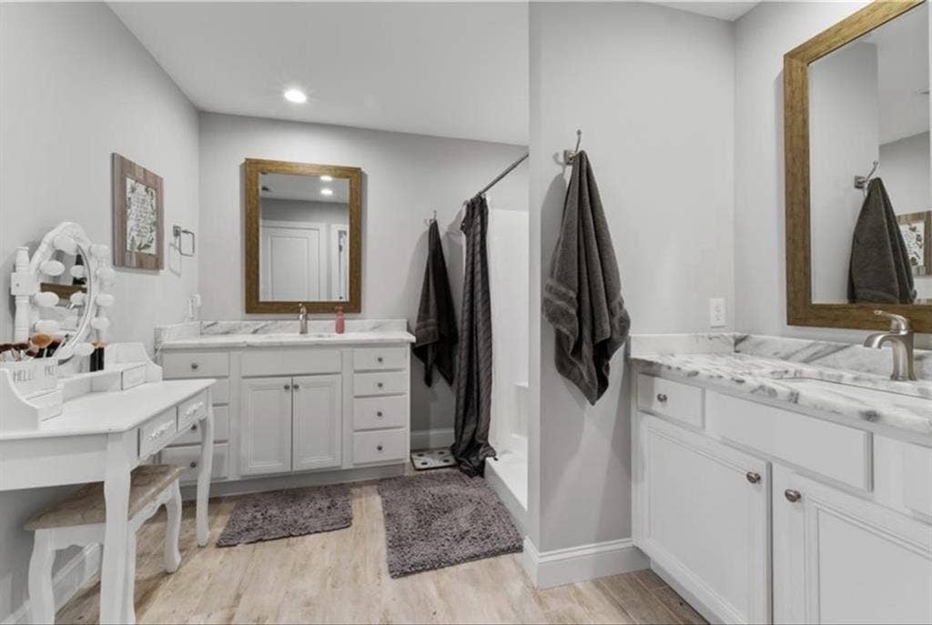 Room for Rent in a nice house