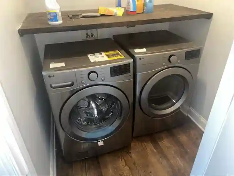 Room for Rent in a nice house