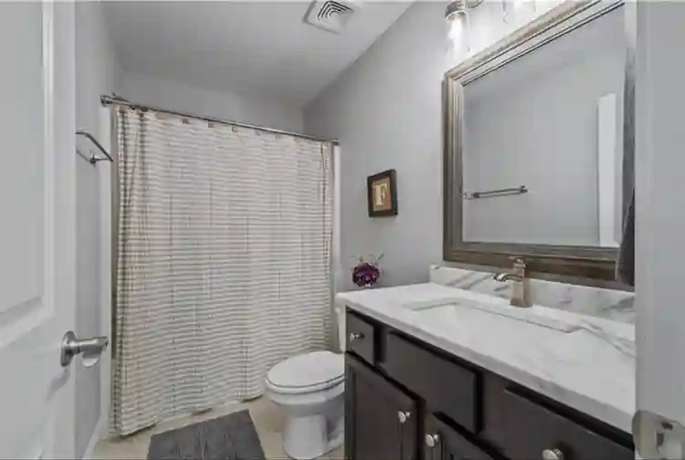 Room for Rent in a nice house