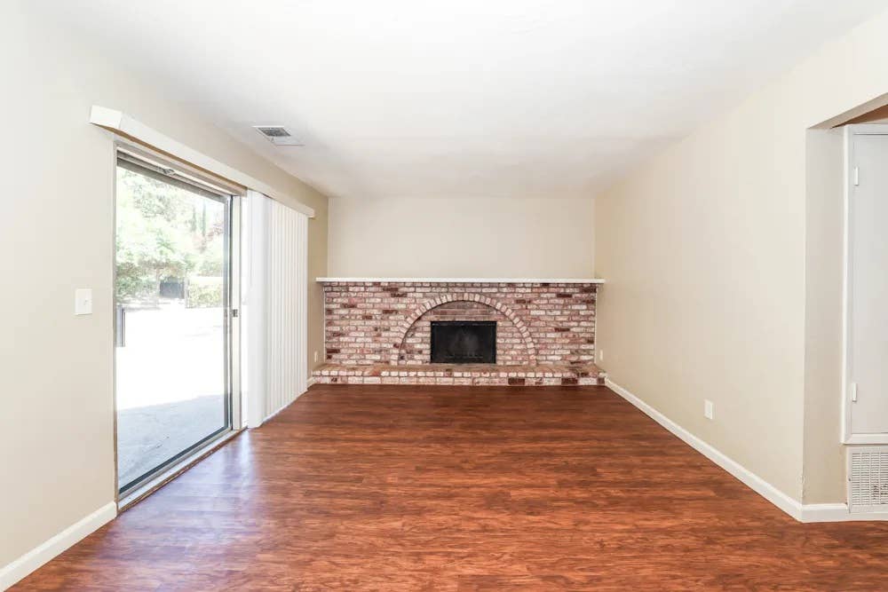 Full And Entire House For Rent