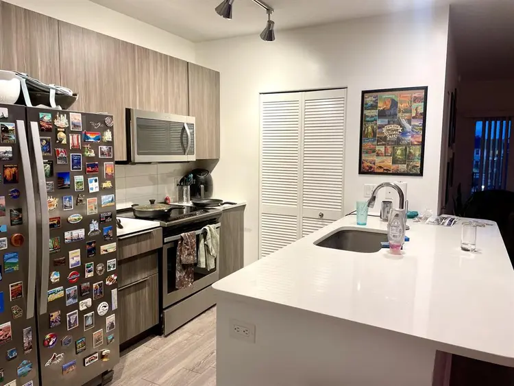 2 Bed / 2 Bath Apartment Available