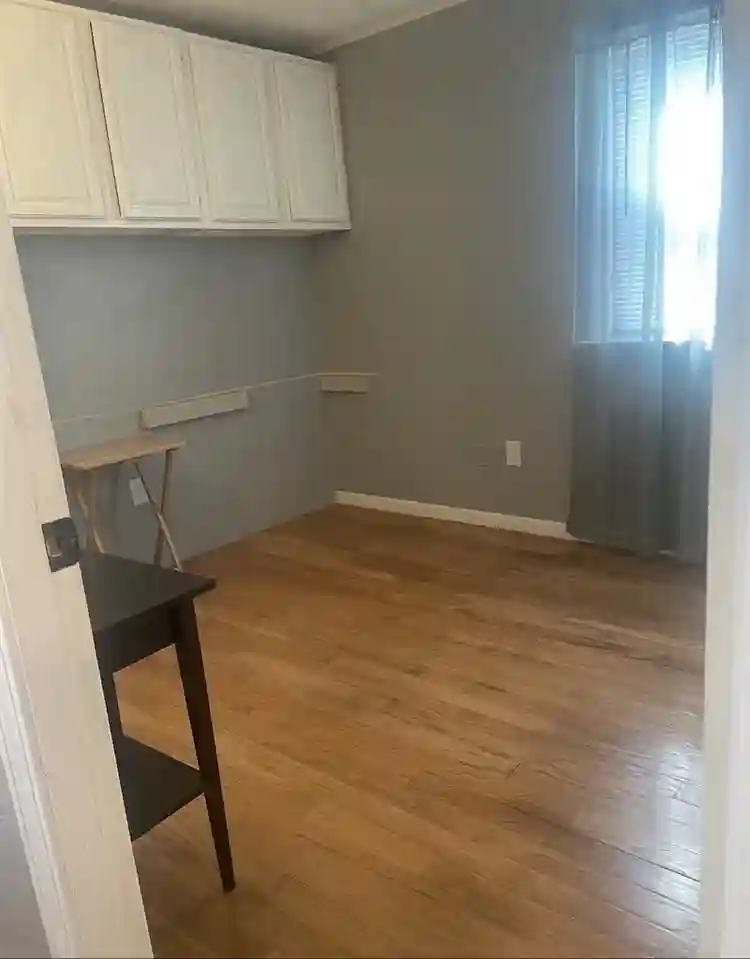 Unfurnished room