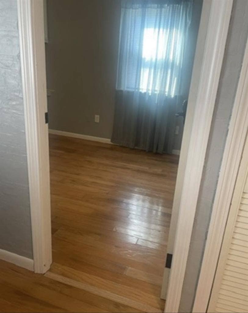 Unfurnished room