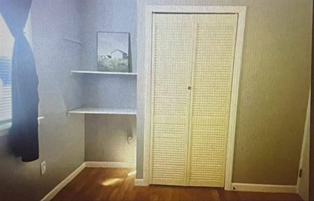 Unfurnished room