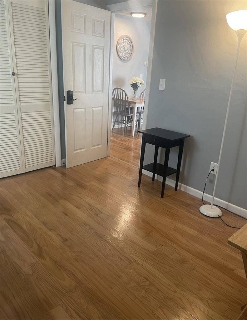Unfurnished room