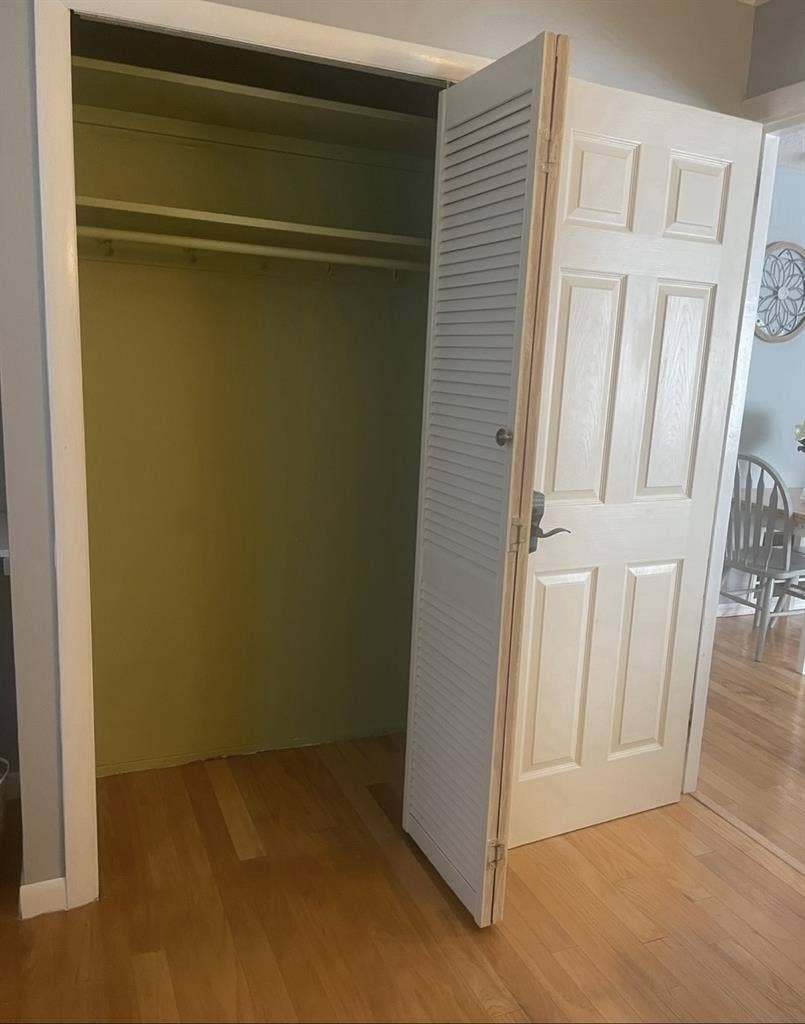 Unfurnished room