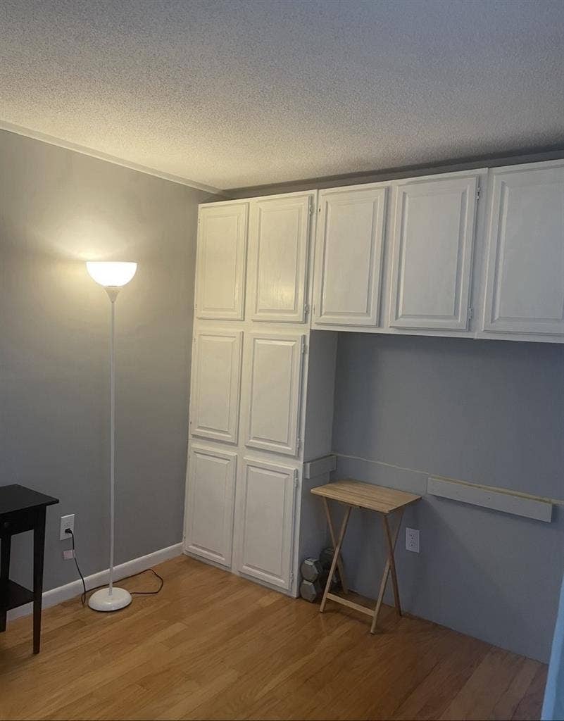 Unfurnished room
