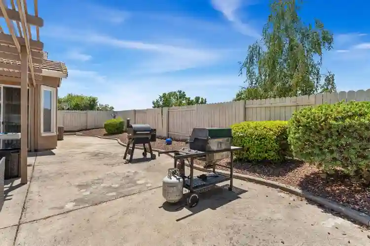 Private 2-Bed/1-Bath Folsom Wing