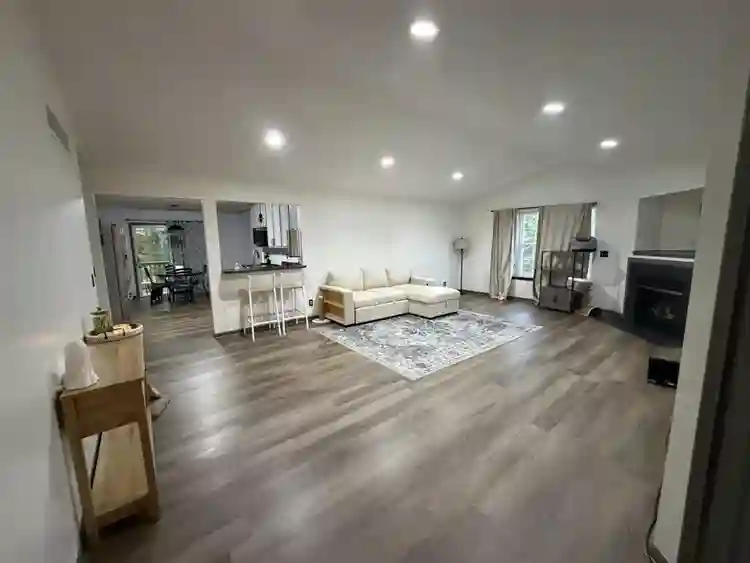 Auburn Hills Room for Rent