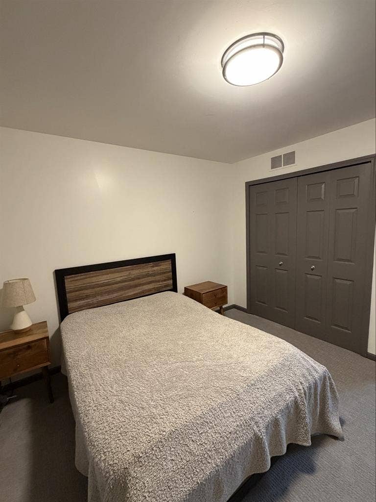 Auburn Hills Top Room for Rent