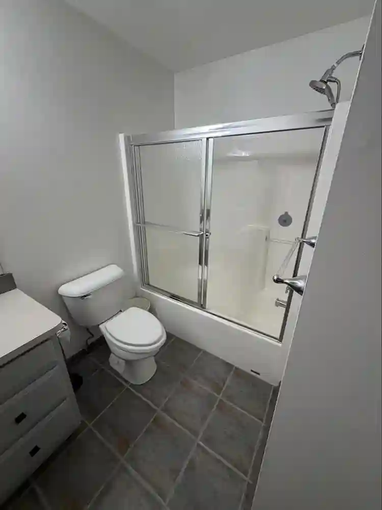 Auburn Hills Top Room for Rent