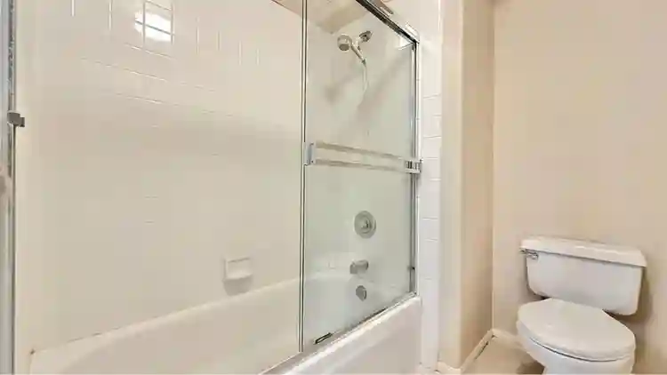 Room available - University City