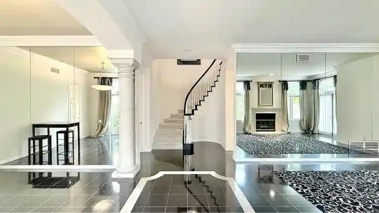 Room available - University City