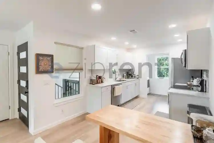 Renovated Condo in North Austin