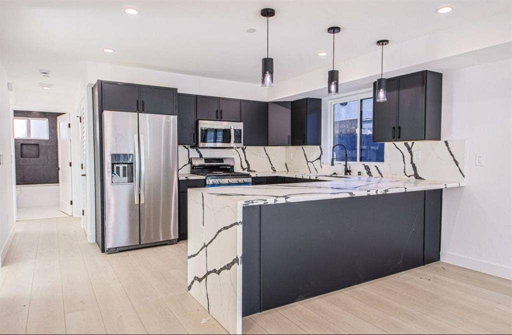 Roommate Wanted- NoHo- $1000/month