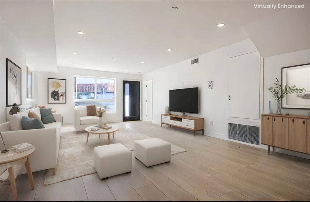 Roommate Wanted- NoHo- $1000/month
