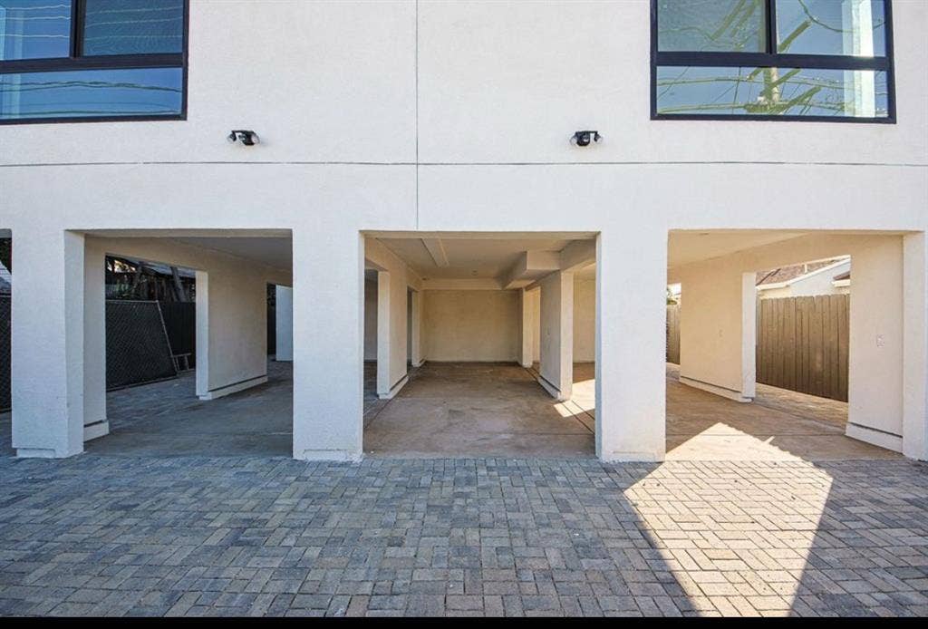 Roommate Wanted- NoHo- $1000/month