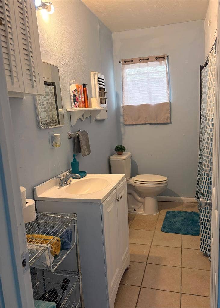 🏠 Private Rooms Available