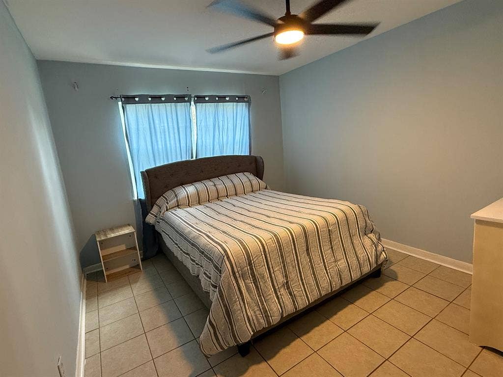 🏠 Private Rooms Available