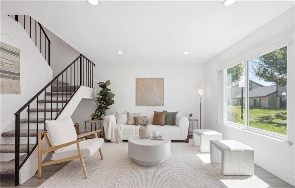 Townhouse in South Coast Metro