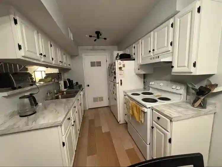 Roommate wanted