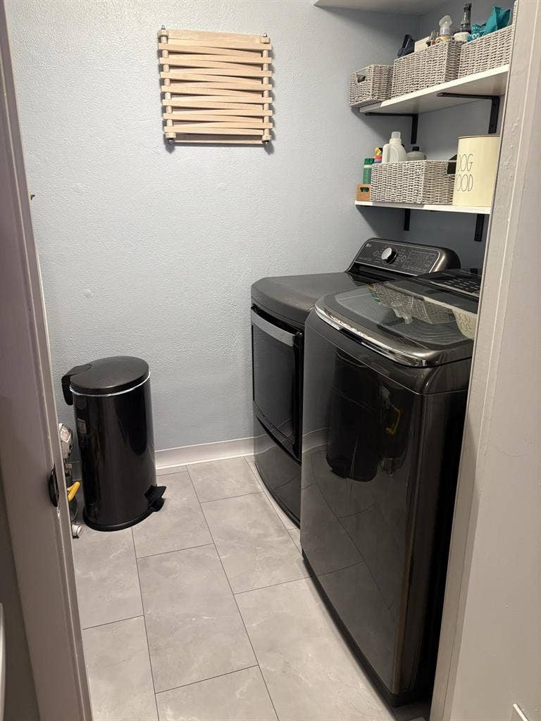 Roommate wanted