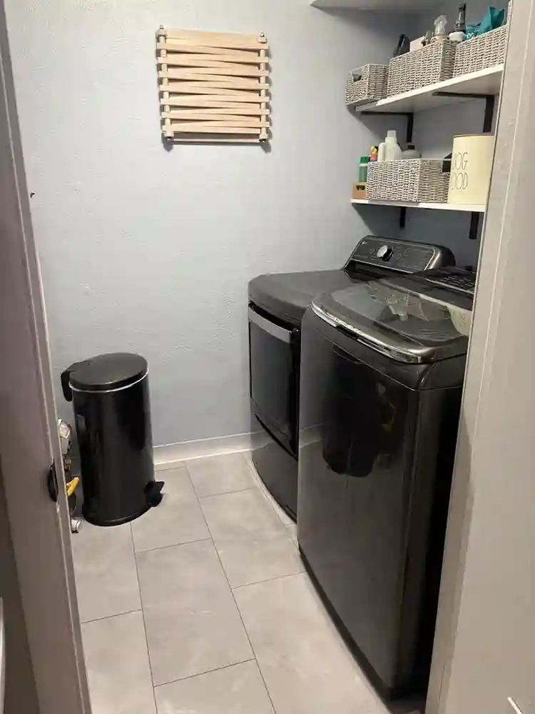 Roommate wanted