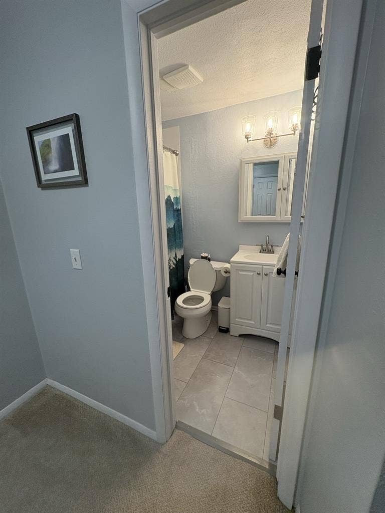 Roommate wanted