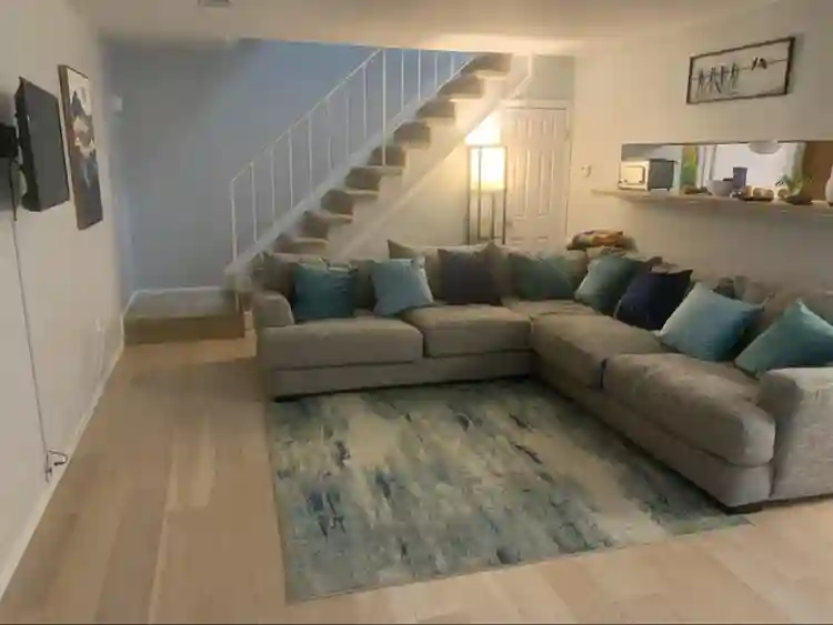 Roommate wanted