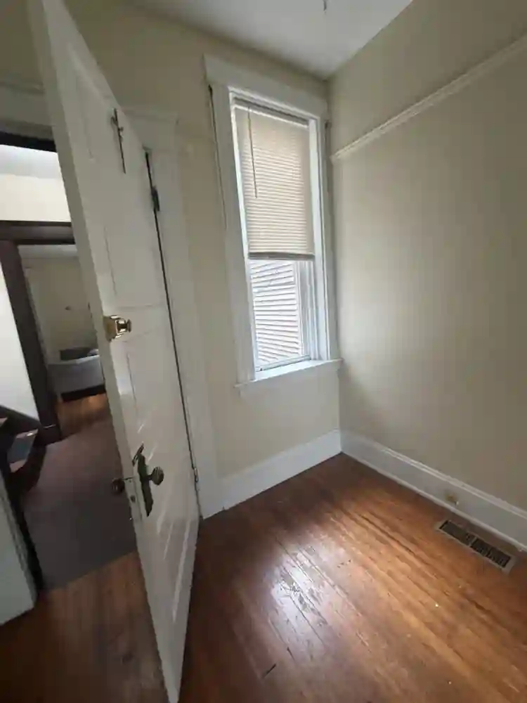 I need someone to take my room ASAP